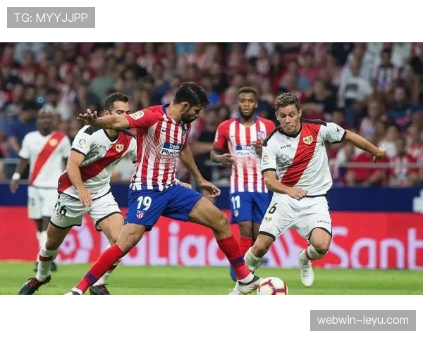 西甲联赛激战正酣，豪门争冠悬念再起