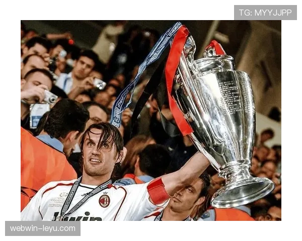 马尔蒂尼全面技术展示引领现代防守艺术的重塑与革新