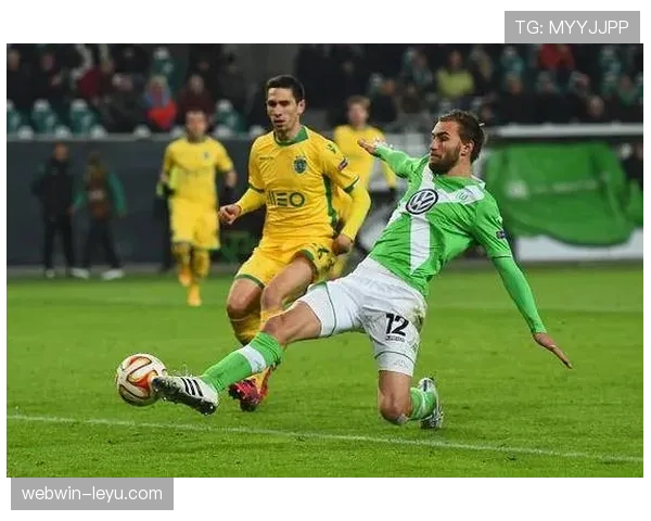 里斯本竞技战术体系解析：高位逼抢与边路进攻的持续提升